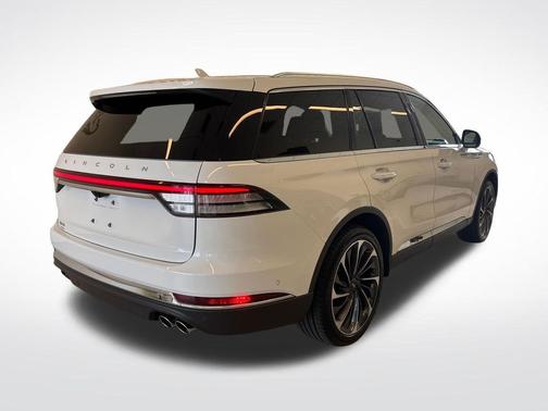 Pristine White Metallic Tri-Coat 2023 Lincoln Aviator Reserve AWD