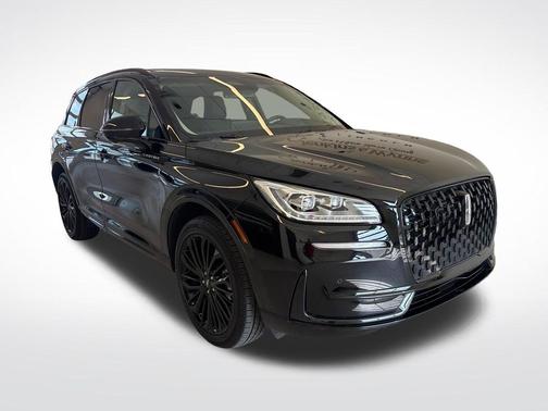 Infinite Black Metallic Clearcoat 2025 Lincoln Corsair Reserve