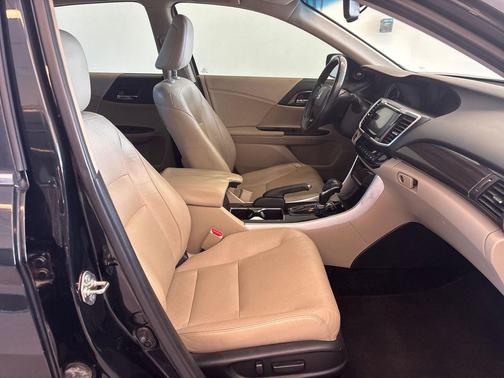 Black 2017 Honda Accord EX-L