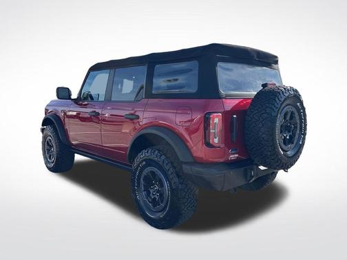 Rapid Red Metallic Tinted Clearcoat 2021 Ford Bronco Badlands