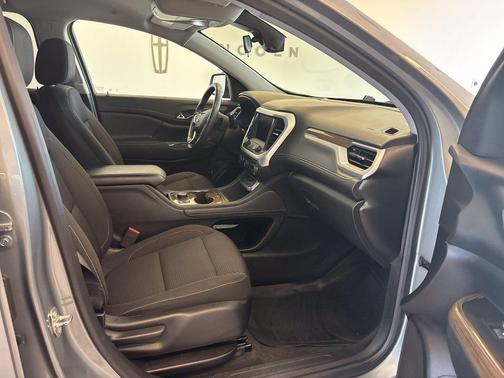Sterling Metallic 2023 GMC Acadia FWD SLE