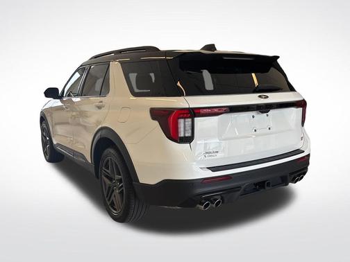 Star White Metallic Tri-Coat 2025 Ford Explorer ST