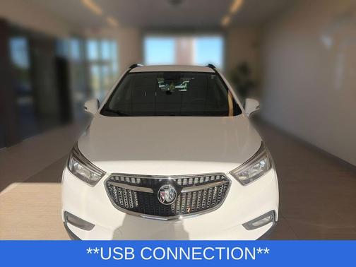 Summit White 2017 Buick Encore Preferred II