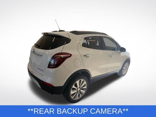 Summit White 2017 Buick Encore Preferred II