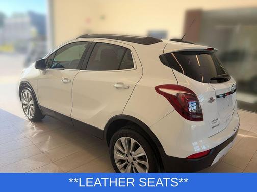 Summit White 2017 Buick Encore Preferred II