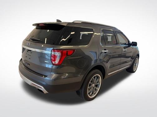 Magnetic Metallic 2017 Ford Explorer Platinum