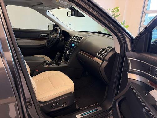 Magnetic Metallic 2017 Ford Explorer Platinum