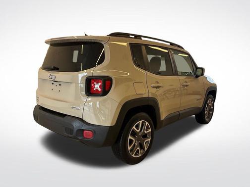 Mojave Sand 2016 Jeep Renegade Latitude