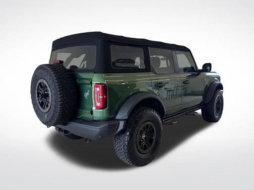Eruption Green Metallic 2022 Ford Bronco Badlands