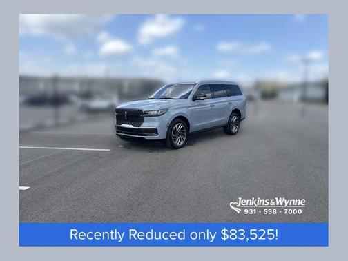 Gray Mist Metallic Tri-Coat 2025 Lincoln Navigator Reserve
