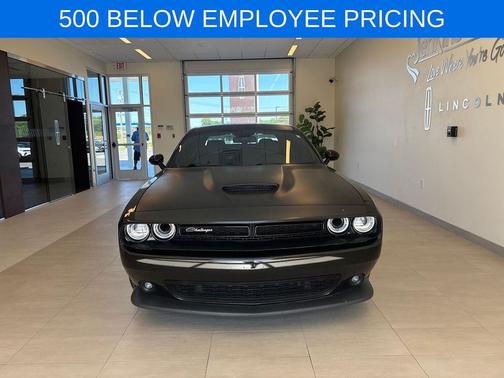 Pitch Black Clearcoat 2019 Dodge Challenger R/T Scat Pack