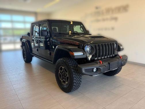 Black Clearcoat 2022 Jeep Gladiator Mojave 4x4
