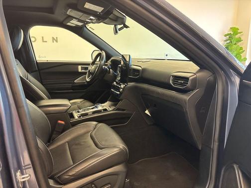 Infinite Blue Metallic Tinted Clearcoat 2021 Ford Explorer ST