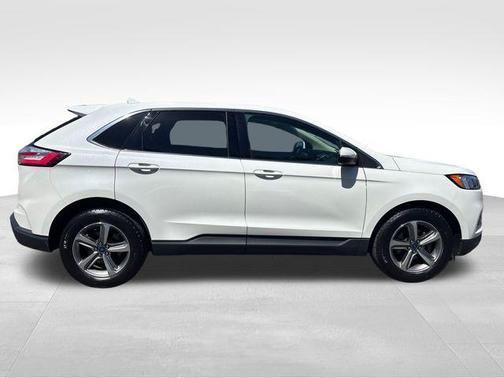 Star White Metallic Tri-Coat 2020 Ford Edge SEL