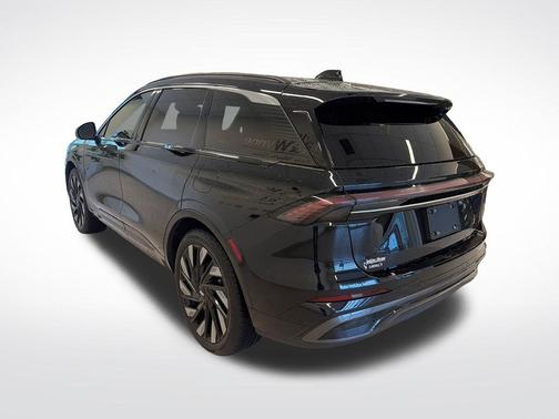 Infinite Black Metallic Clearcoat 2024 Lincoln Nautilus Black Label