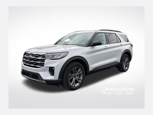 Space White Metallic 2026 Ford Explorer Active