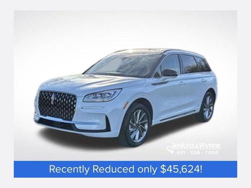 Pristine White Metallic Tri-Coat 2025 Lincoln Corsair Grand Touring