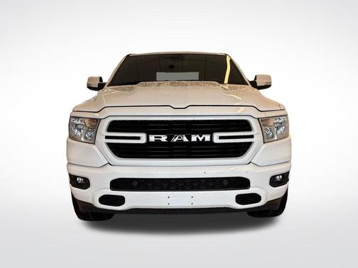 Bright White Clearcoat 2019 RAM 1500 Big Horn