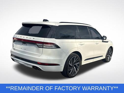 Pristine White Metallic Tri-Coat 2025 Lincoln Aviator Black Label AWD