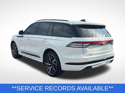 Pristine White Metallic Tri-Coat 2025 Lincoln Aviator Black Label AWD