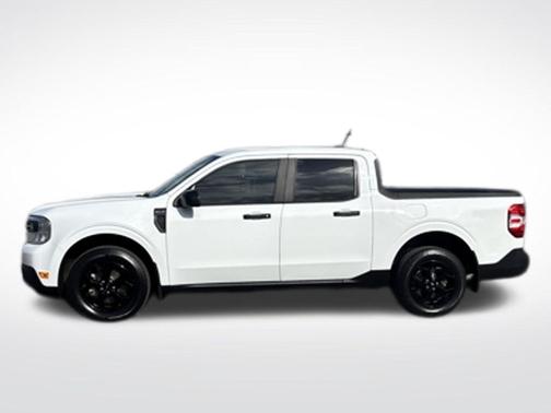 Oxford White 2024 Ford Maverick XLT