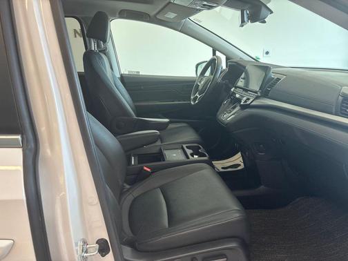 Platinum White Pearl 2025 Honda Odyssey EX-L