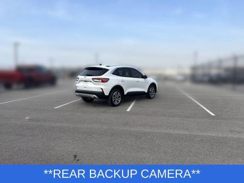 Oxford White 2022 Ford Escape SEL