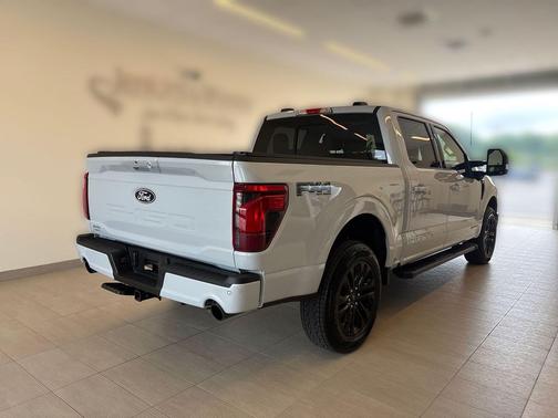 Star White Metallic Tri-Coat 2025 Ford F-150 XLT
