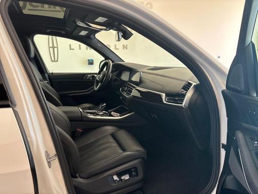 Alpine White 2020 BMW X5 M50i