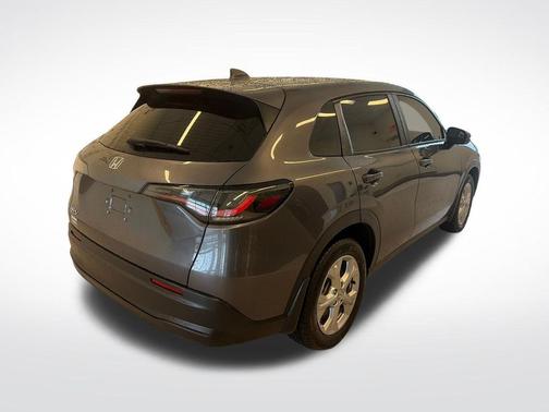 Modern Steel Metallic 2025 Honda HR-V LX