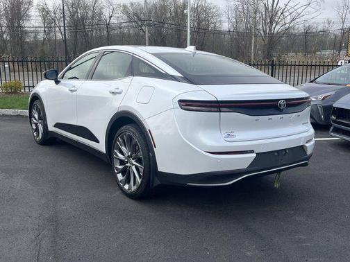 Oxygen White 2023 Toyota Crown Limited