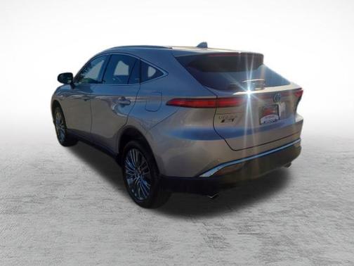 2022 Toyota Venza XLE
