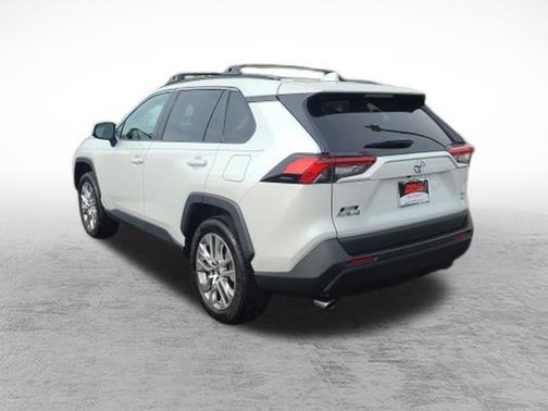 Wind Chill Pearl 2025 Toyota RAV4 XLE Premium