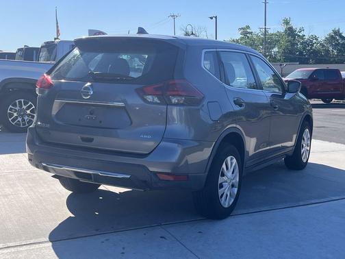 Gun Metallic 2018 Nissan Rogue S