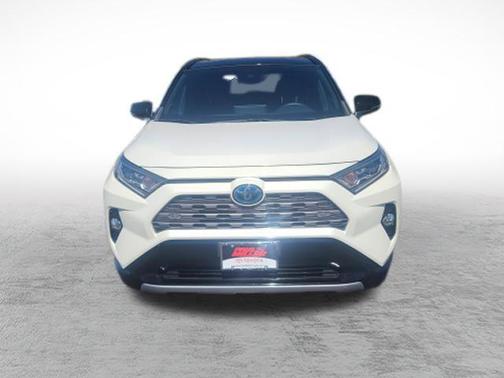 Blizzard Pearl/Midnight Black Metallic 2021 Toyota RAV4 Hybrid SE