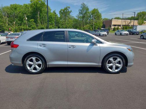Celestial Silver Metallic 2015 Toyota Venza Limited