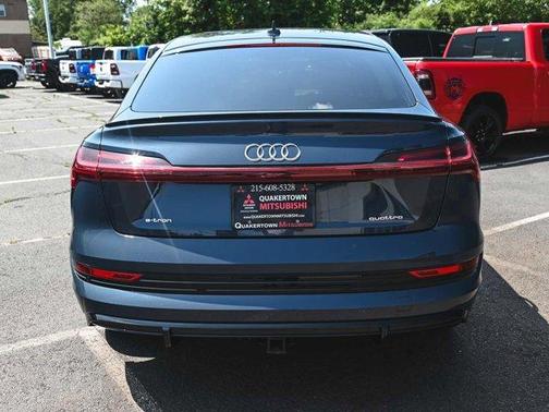 2022 Audi e-tron S line Premium