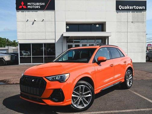 2022 Audi Q3 45 S line Premium