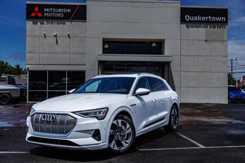 2021 Audi e-tron Premium Plus