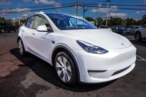 2024 Tesla Model Y Long Range