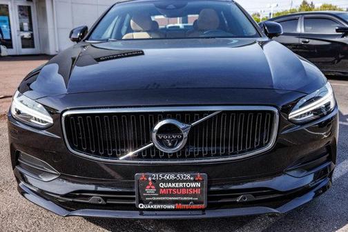 2018 Volvo S90 T5 Momentum
