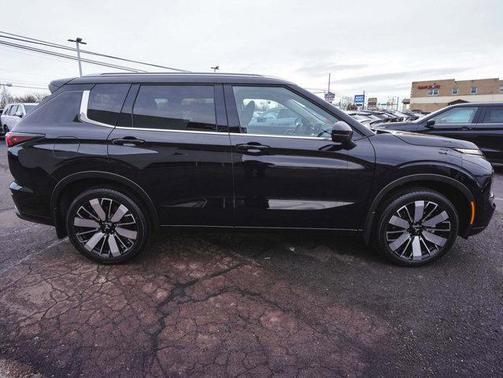 2026 Mitsubishi Outlander SEL