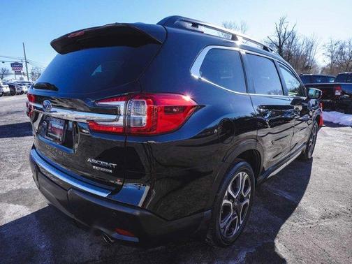 2023 Subaru Ascent Limited 8-Passenger