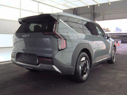 2024 Kia EV9 Wind