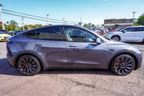 2023 Tesla Model Y Performance