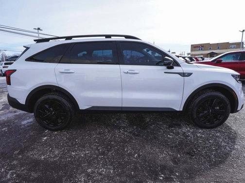 2023 Kia Sorento X-Line S