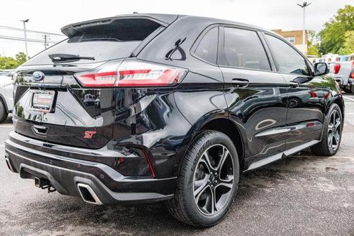 2019 Ford Edge ST