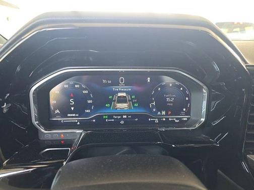 Iridescent Pearl Tricoat 2023 Chevrolet Silverado 1500 High Country