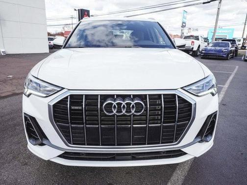 2025 Audi Q3 45 S line Premium