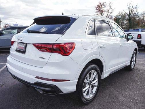 2025 Audi Q3 45 S line Premium